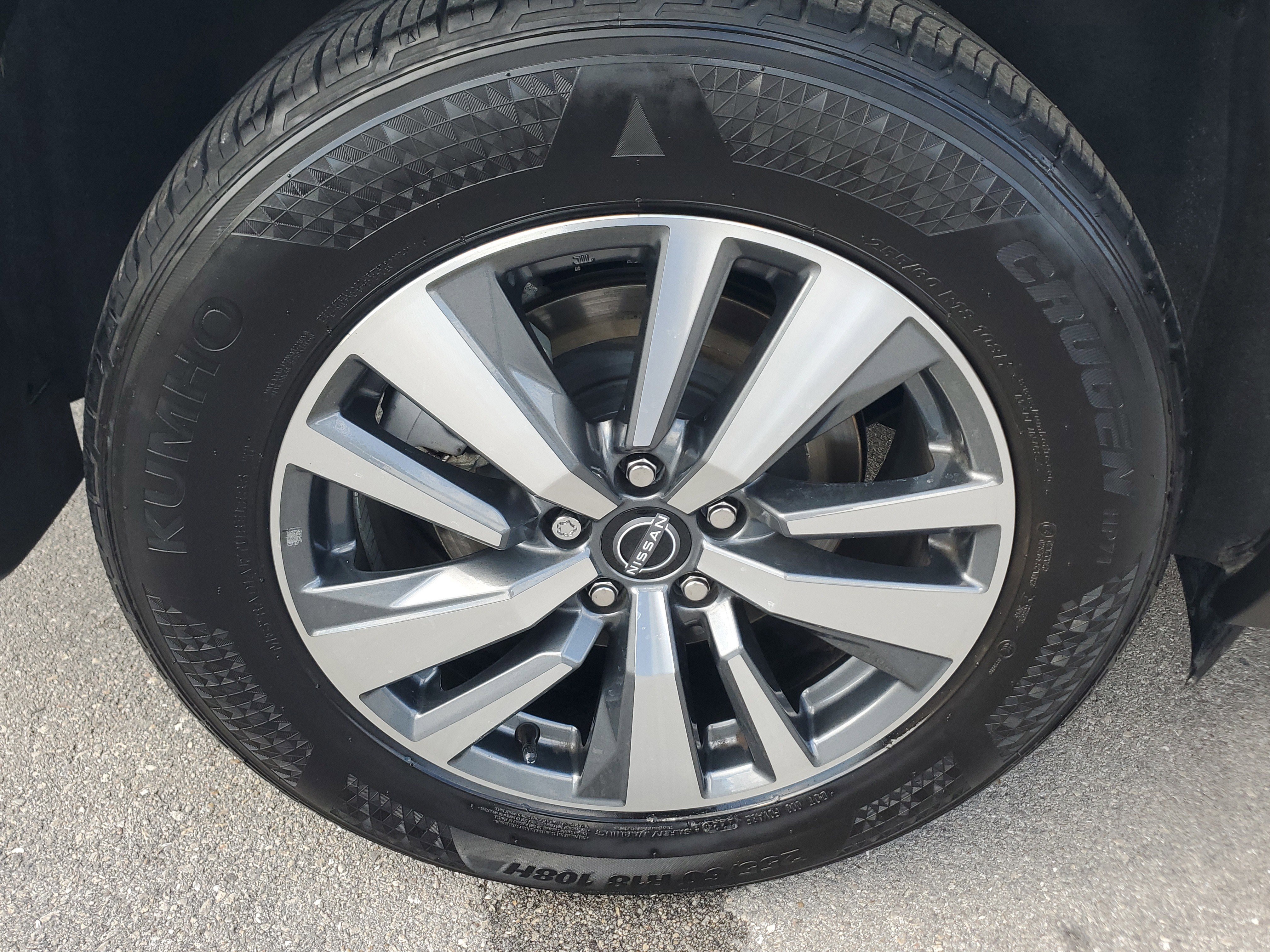 Used 2024 Nissan Pathfinder SL FWD image 30
