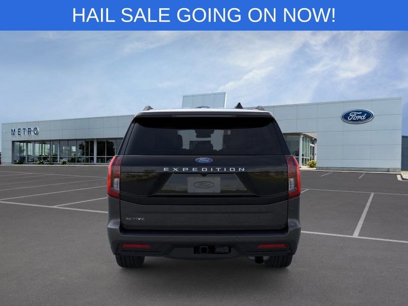 New 2025 Ford Expedition Active image 6