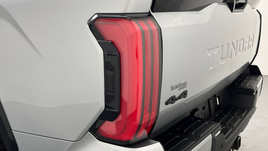Used 2023 Toyota Tundra Platinum AWD/4WD image 23