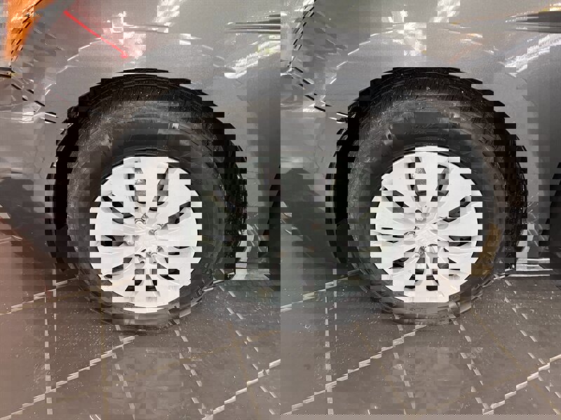 Used 2012 Honda Accord LX image 28