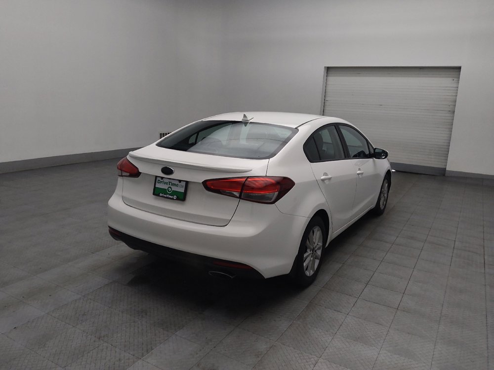 Used 2017 Kia Forte S image 9