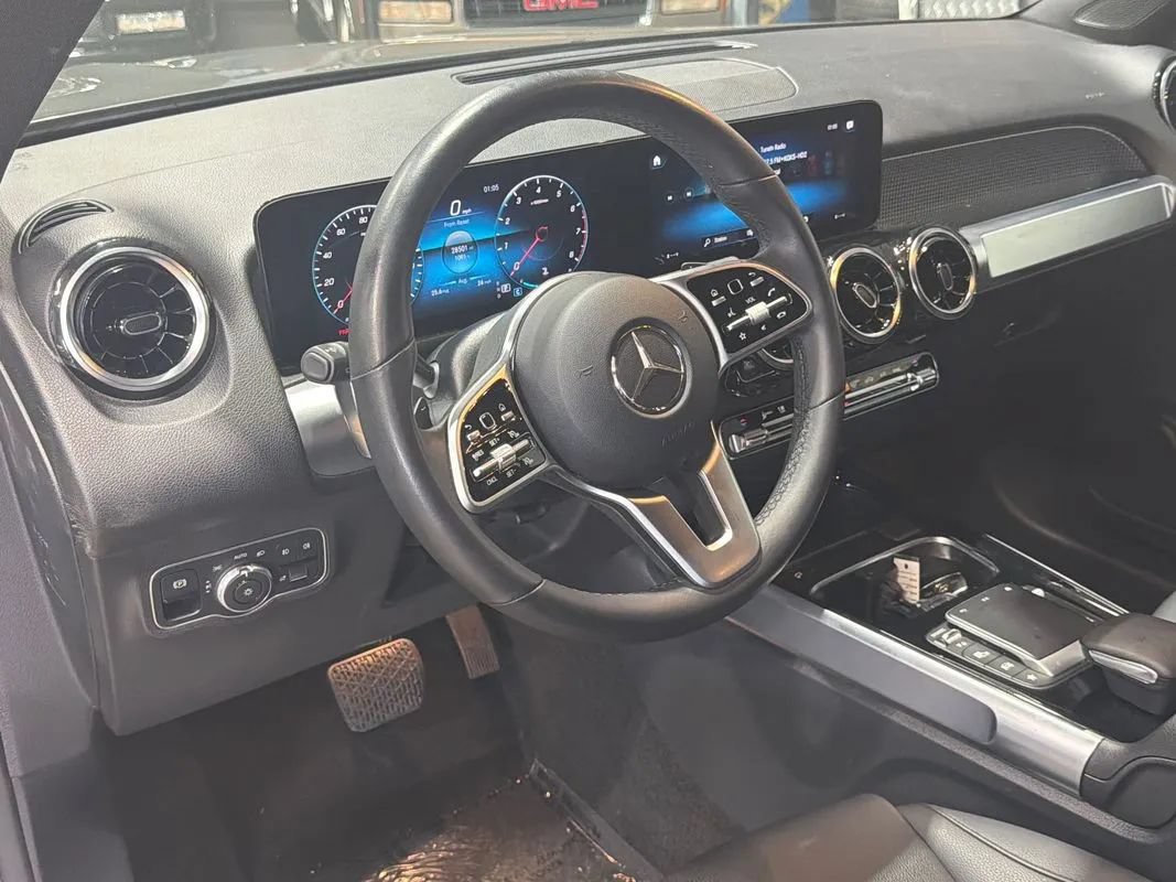 Used 2022 Mercedes-Benz GLB 250 4MATIC image 58