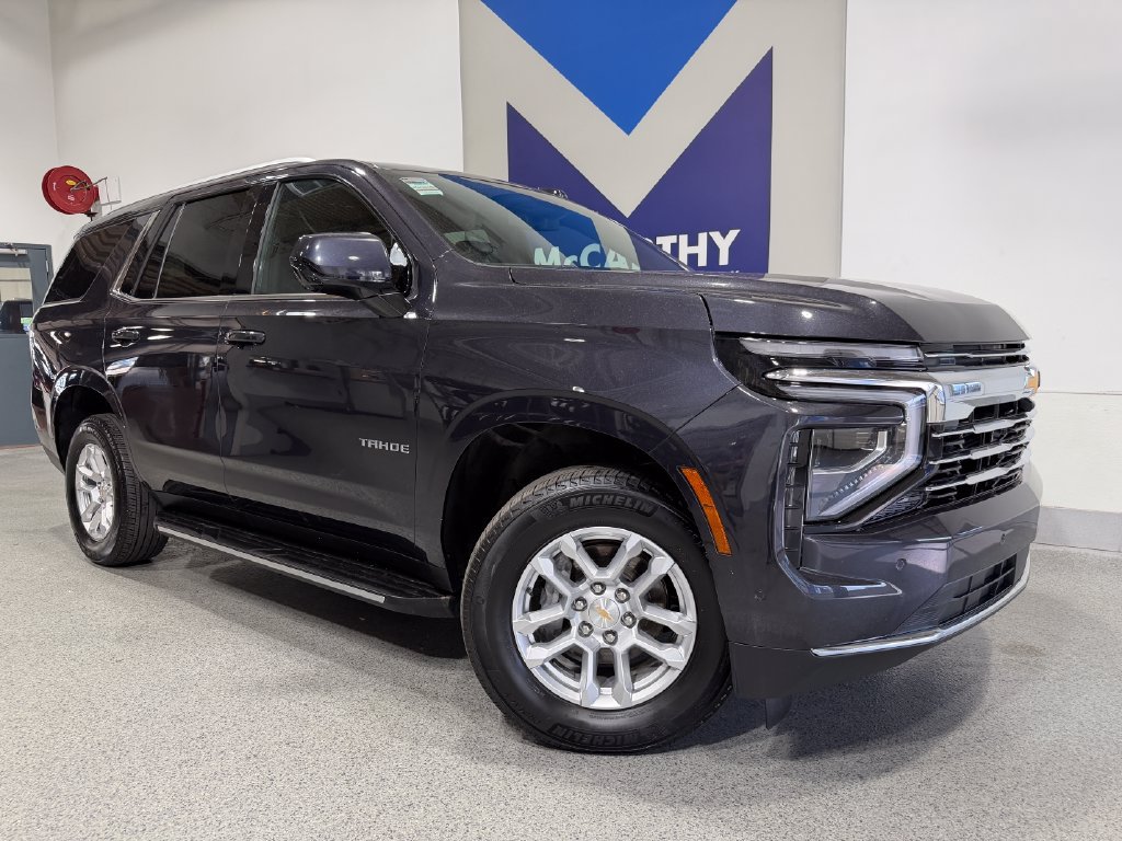 Used 2025 Chevrolet Tahoe LT AWD/4WD image 2