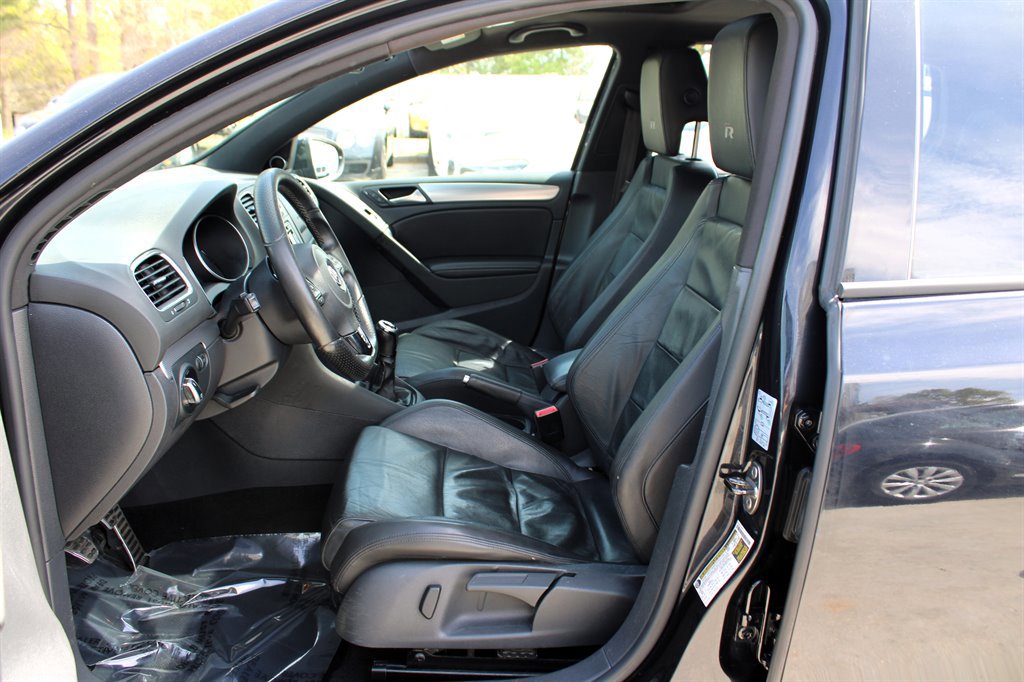 Used 2012 Volkswagen Golf 4-Door image 16