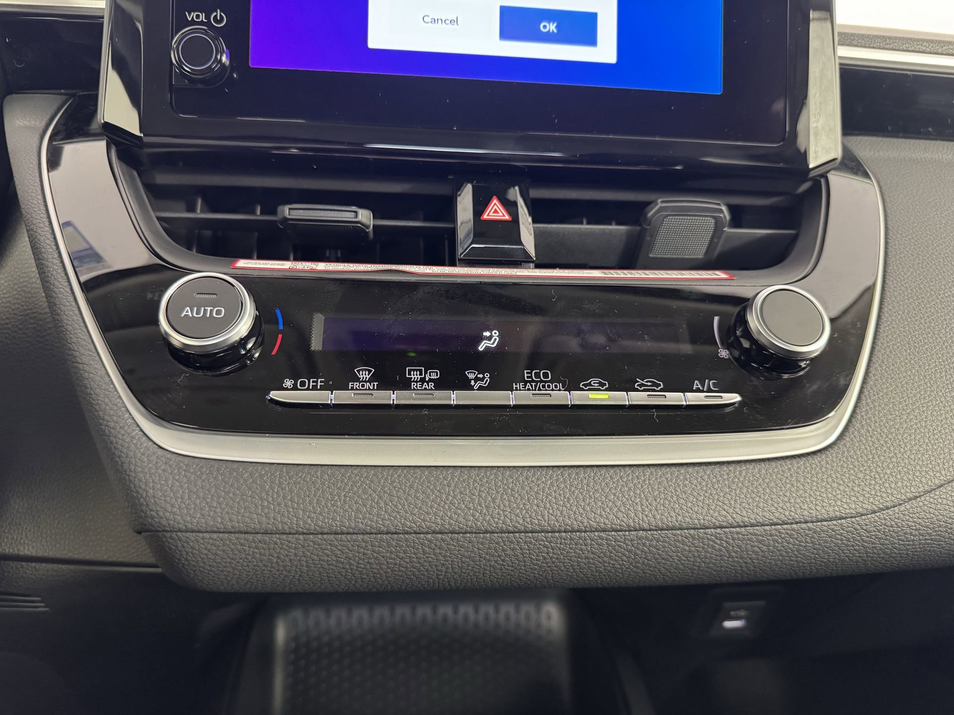 New 2026 Toyota Corolla LE FWD image 3