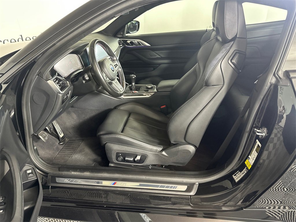 Used 2022 BMW M4 Coupe image 9