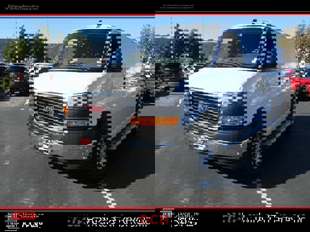 Used 2024 GMC Savana 2500 w/ Driver Convenience Package image 1