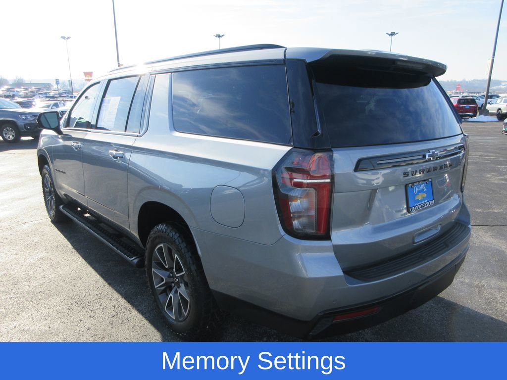 Certified 2024 Chevrolet Suburban Z71 w/ Luxury Package image 3