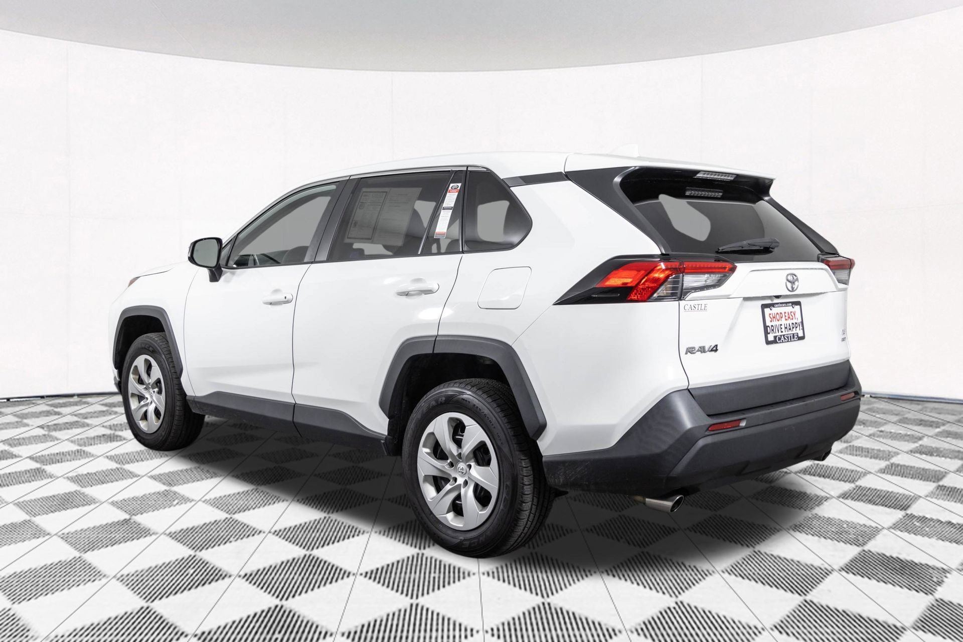 Used 2023 Toyota RAV4 LE AWD/4WD image 9