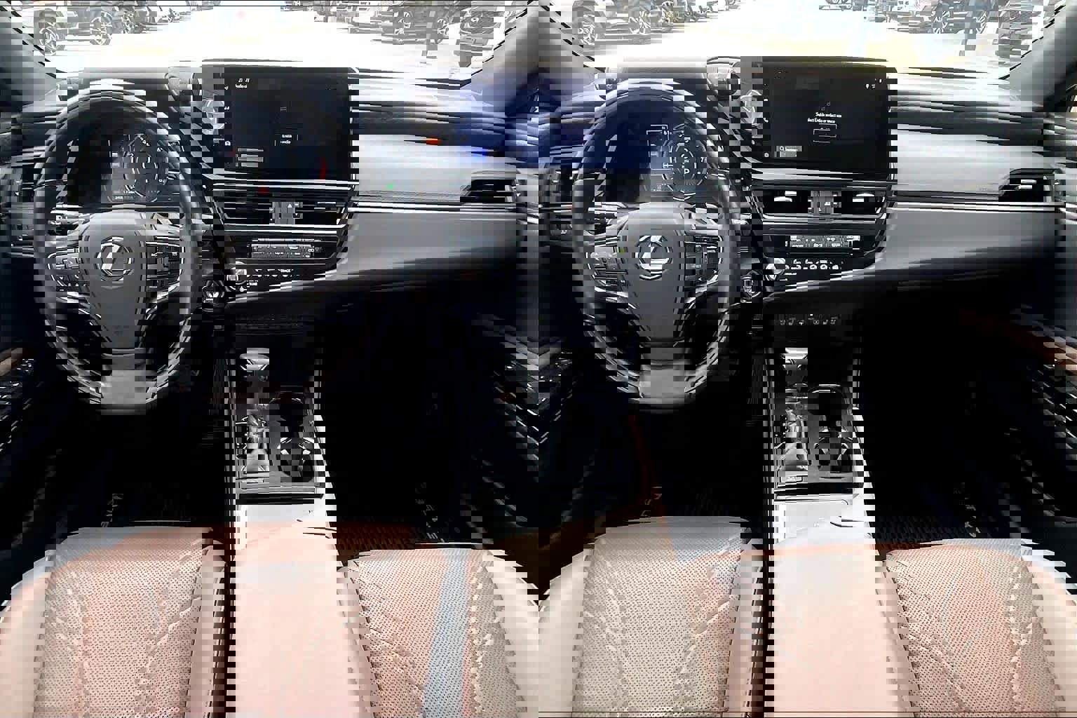 Used 2024 Lexus ES 350 Luxury w/ Technology Package image 15