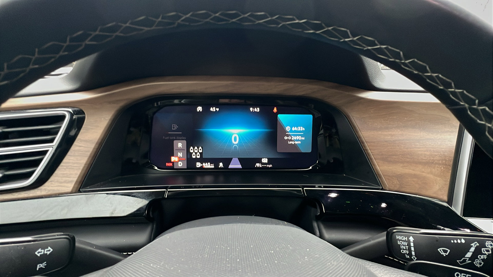 Used 2024 Volkswagen Atlas SE image 28