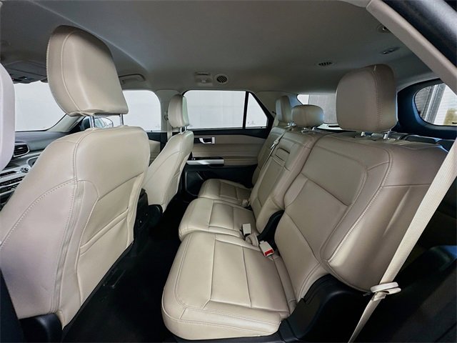 Used 2024 Ford Explorer XLT w/ Equipment Group 202A image 23