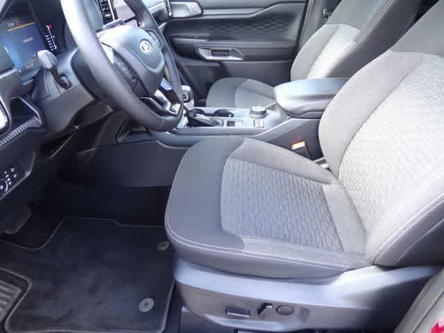 Used 2025 Ford Ranger XLT AWD/4WD image 6