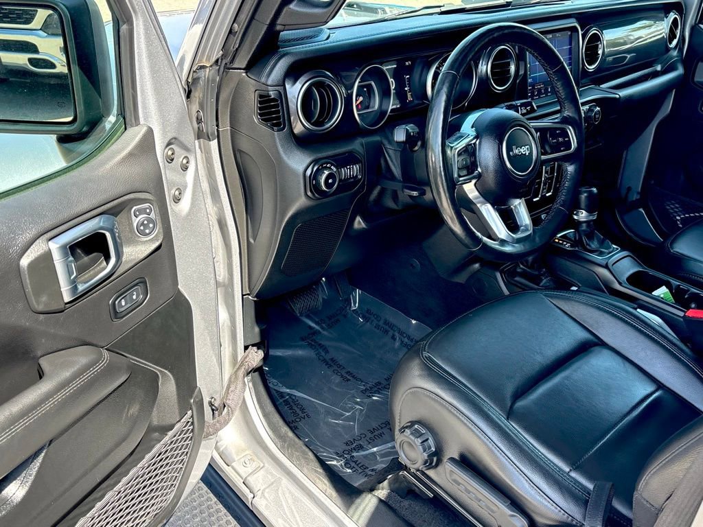 Used 2021 Jeep Wrangler Unlimited Sahara AWD/4WD image 9