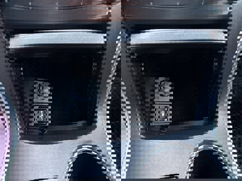 Used 2016 Toyota Camry LE image 31