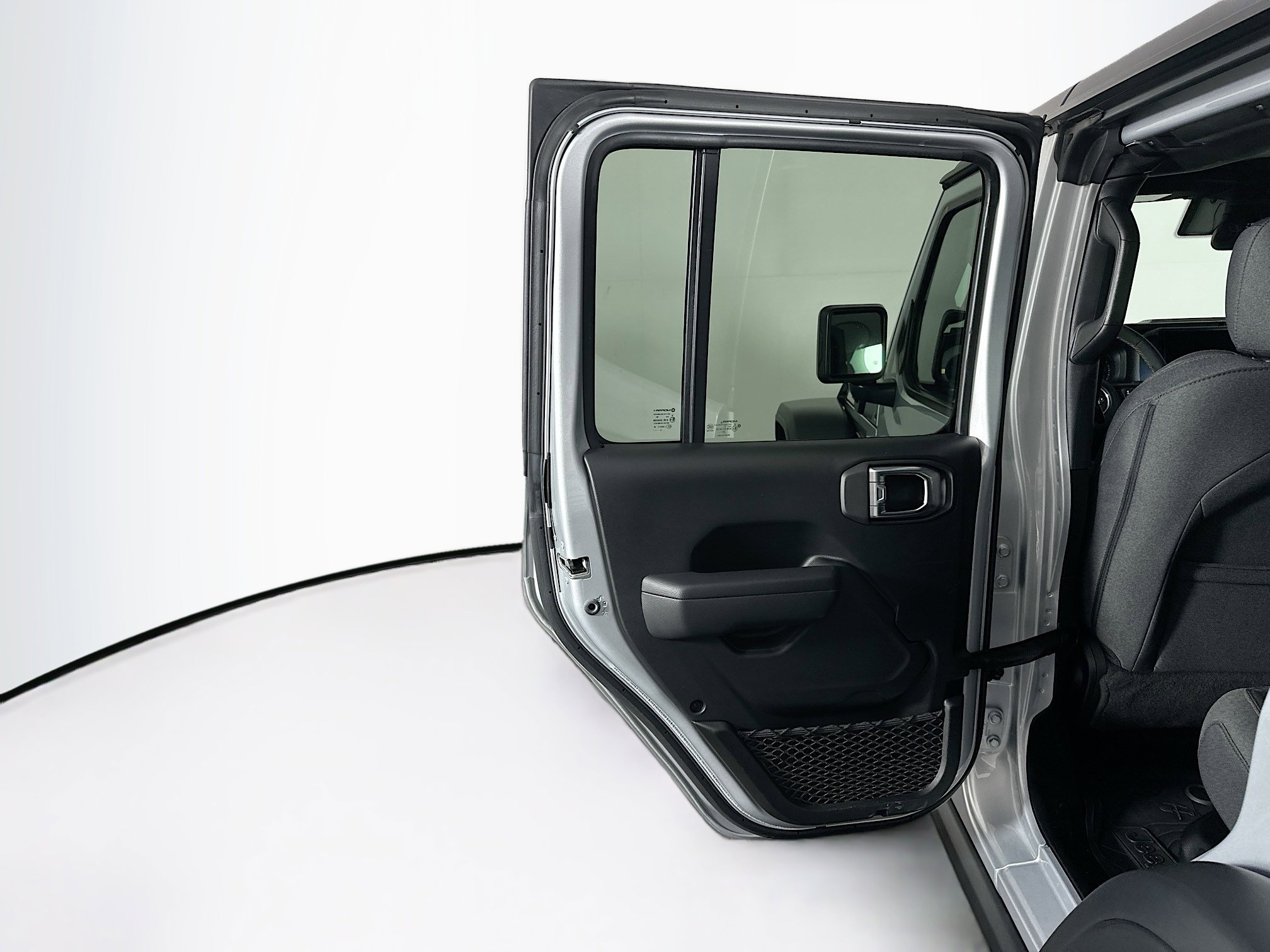 Used 2024 Jeep Wrangler Willys image 25