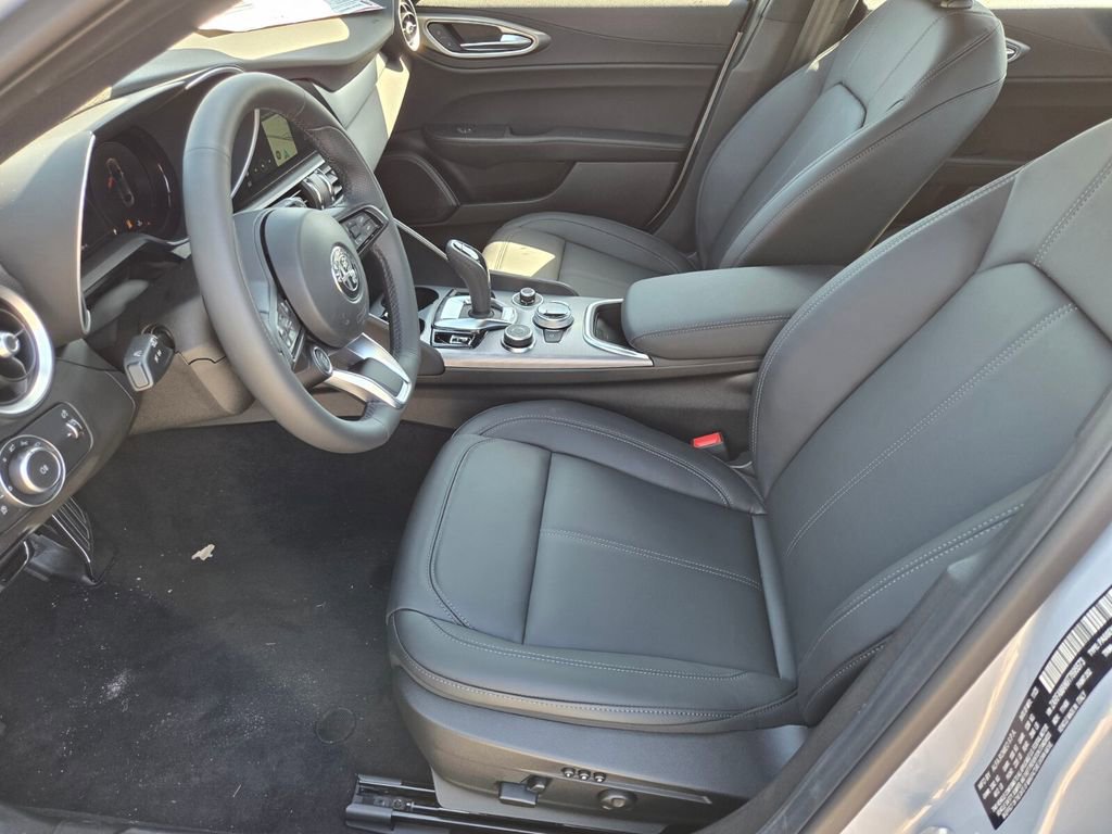 New 2026 Alfa Romeo Giulia Base w/ Driving Assist Package image 17