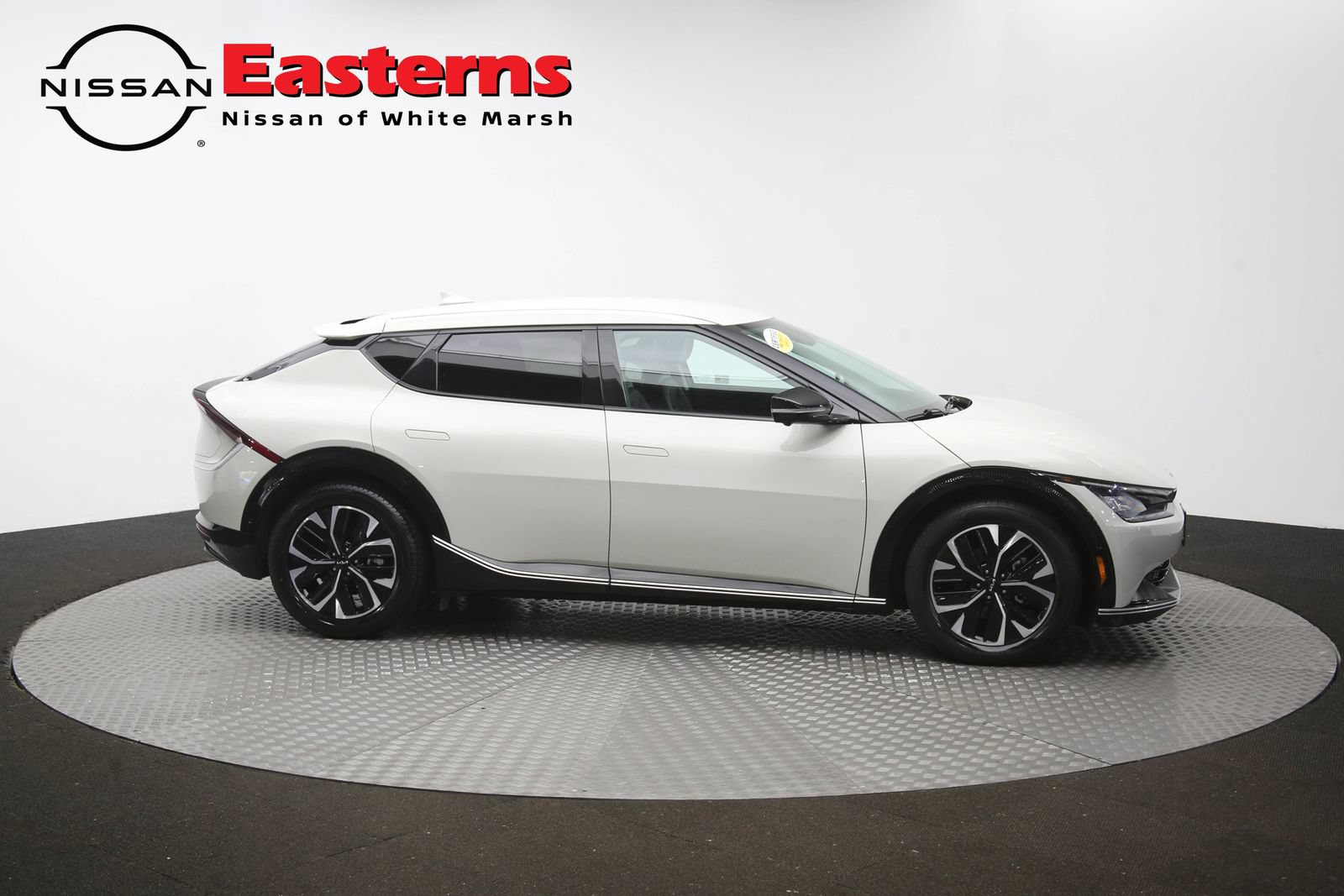 Used 2022 Kia EV6 Wind w/ Wind Technology Package AWD/4WD image 43
