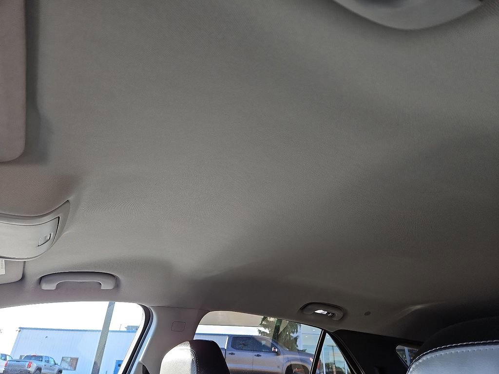 Used 2021 Chevrolet Equinox Premier AWD/4WD image 22