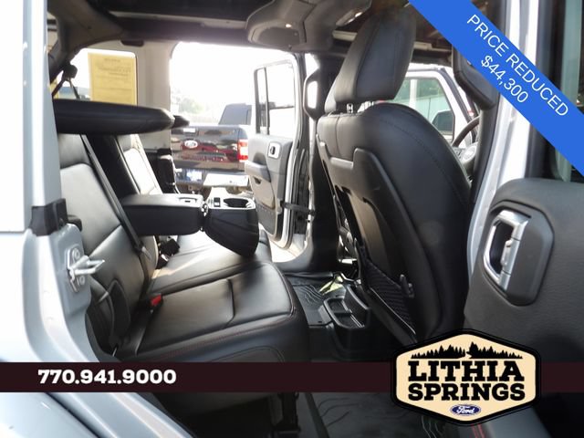 Used 2024 Jeep Wrangler Unlimited Rubicon AWD/4WD image 32