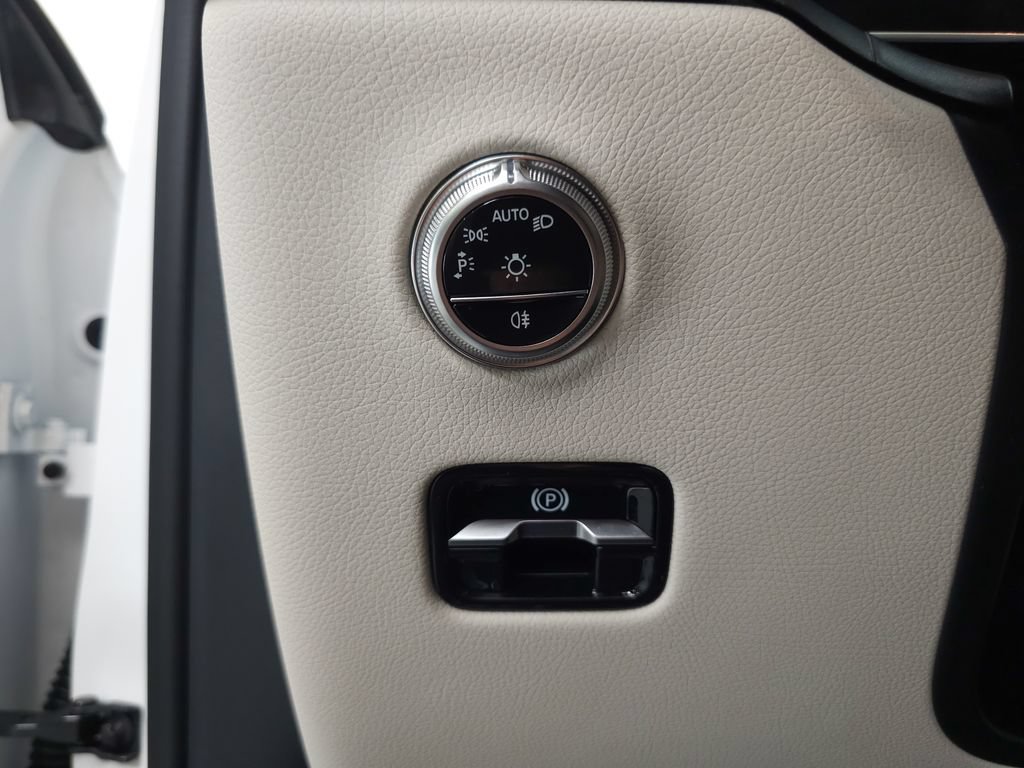 Certified 2026 Mercedes-Benz GLC 300 4MATIC image 10
