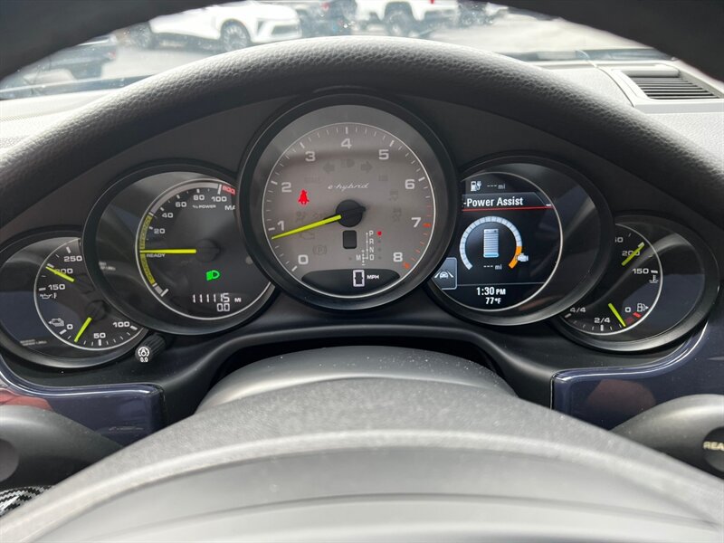 Used 2014 Porsche Panamera S RWD image 31