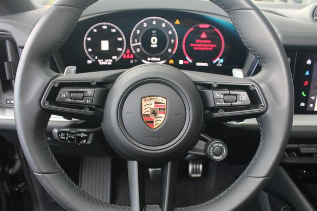 Certified 2026 Porsche Cayenne S image 18