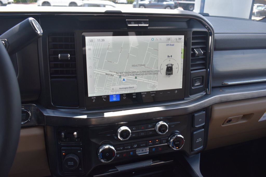 Used 2025 Ford F450 Lariat w/ FX4 Off-Road Package image 27