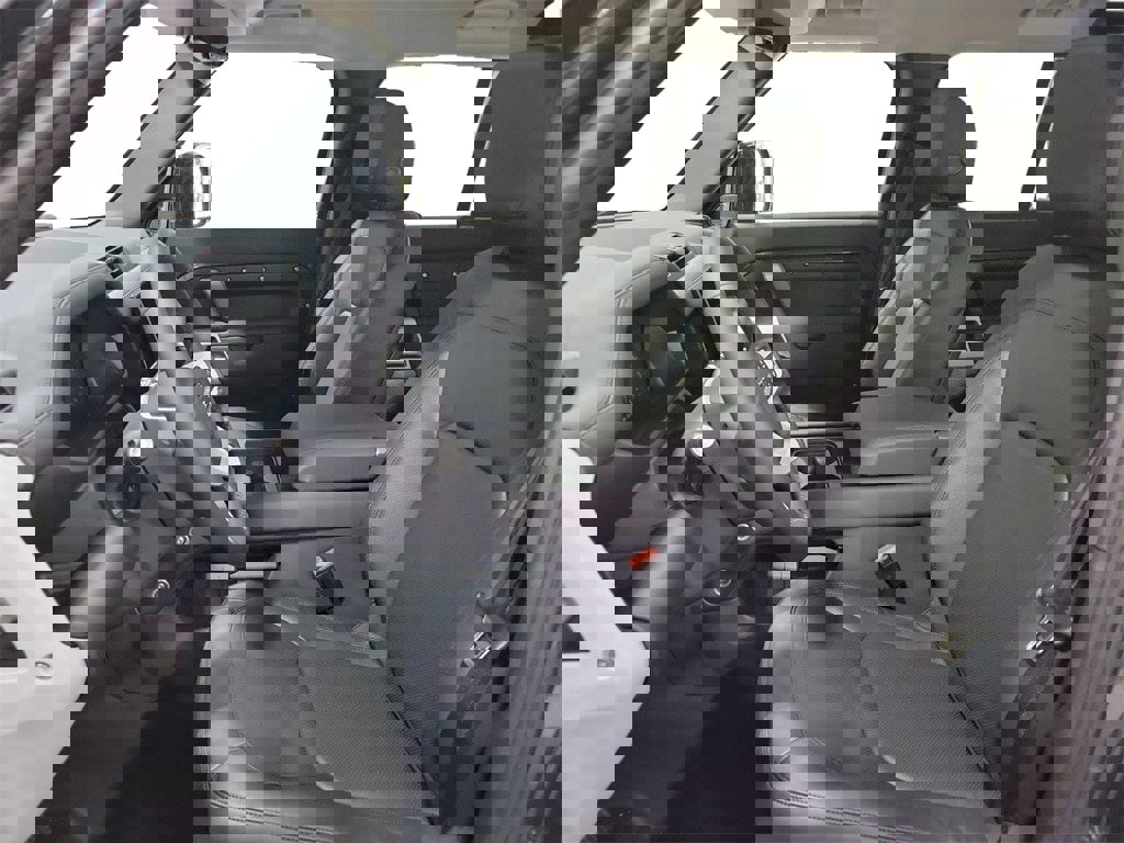 Certified 2024 Land Rover Defender 110 SE image 13