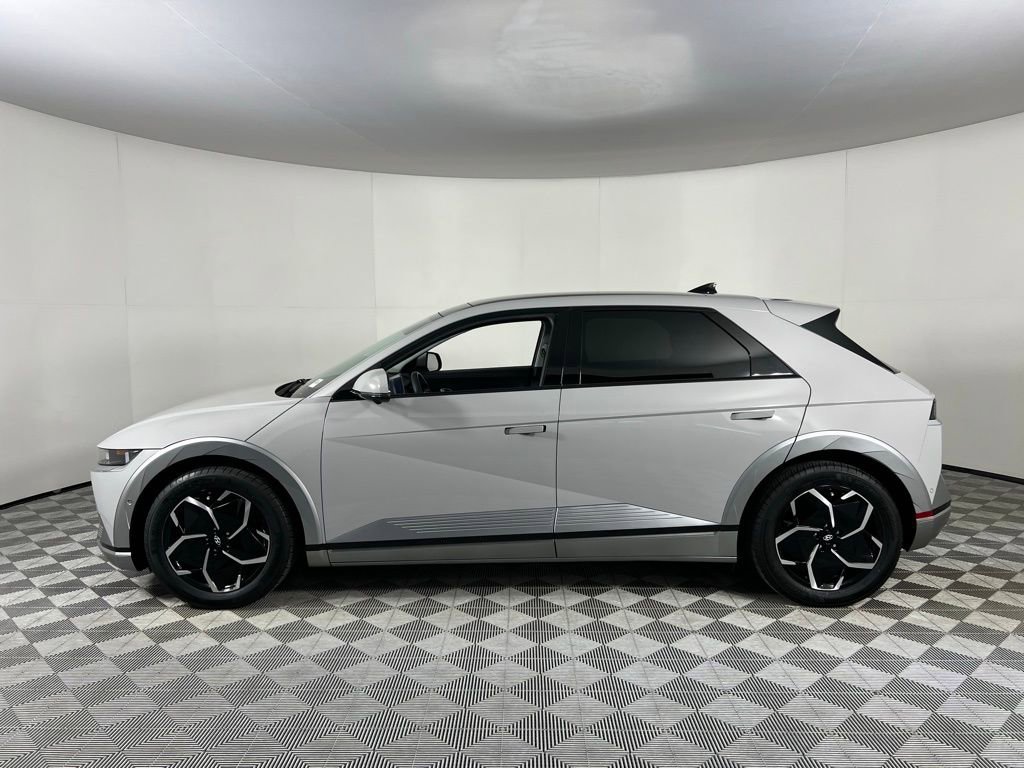 Used 2023 Hyundai Ioniq 5 Limited w/ Cargo Package image 10