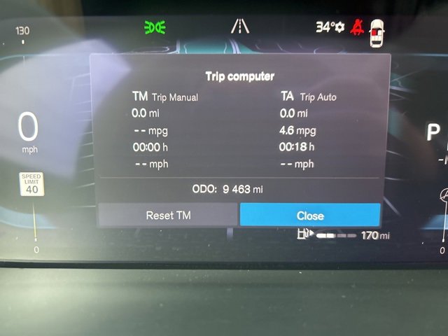 Certified 2025 Volvo XC40 B5 Plus image 21