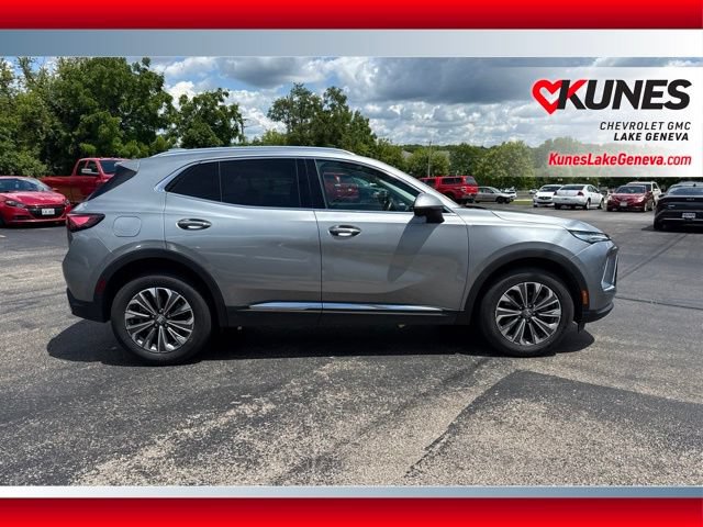 Used 2024 Buick Envision Preferred AWD/4WD image 3