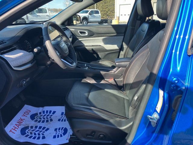Used 2023 Jeep Compass Latitude image 15