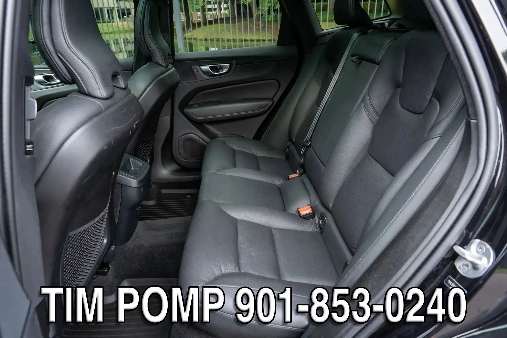 Used 2024 Volvo XC60 B5 Plus AWD/4WD image 14