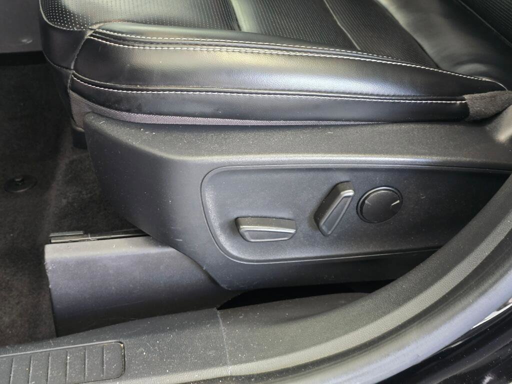Used 2024 Ford Escape Platinum AWD/4WD image 24