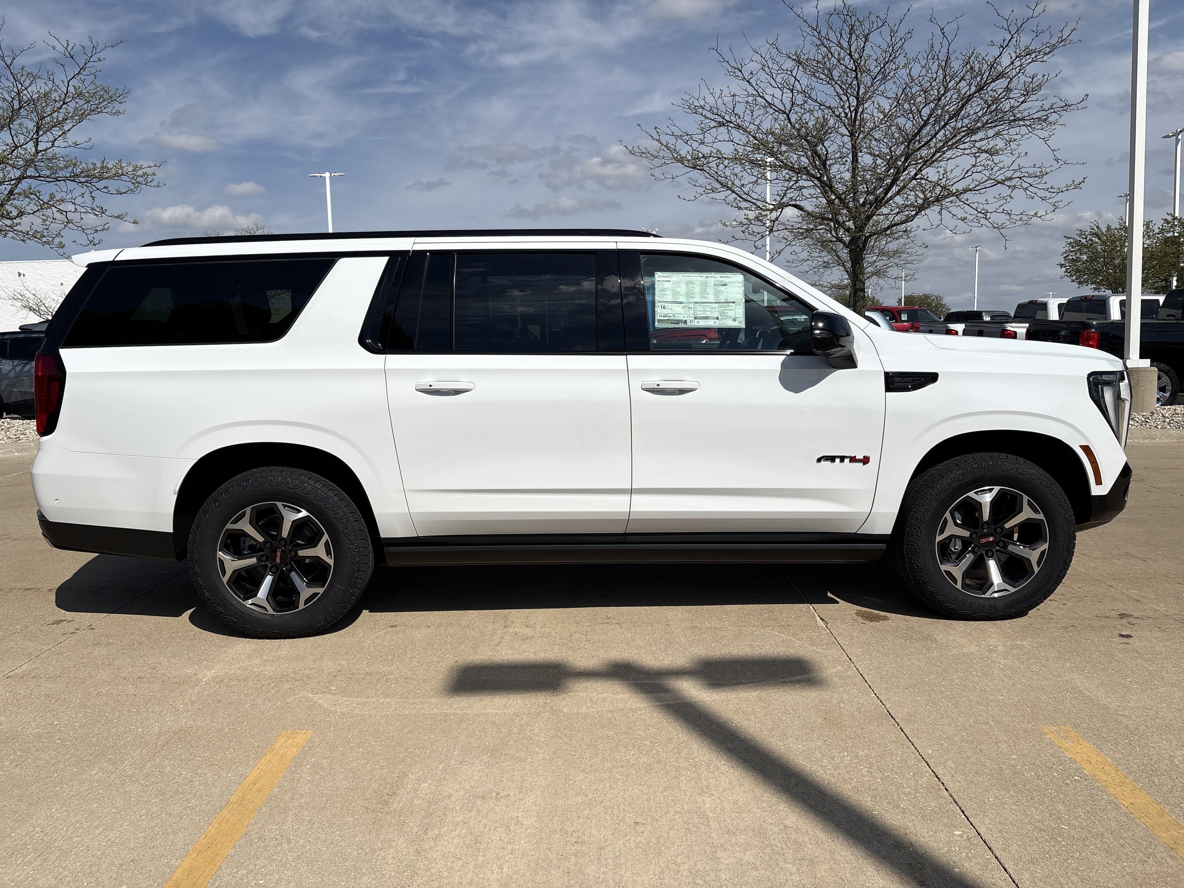 New 2026 GMC Yukon XL AT4 Ultimate AWD/4WD image 8