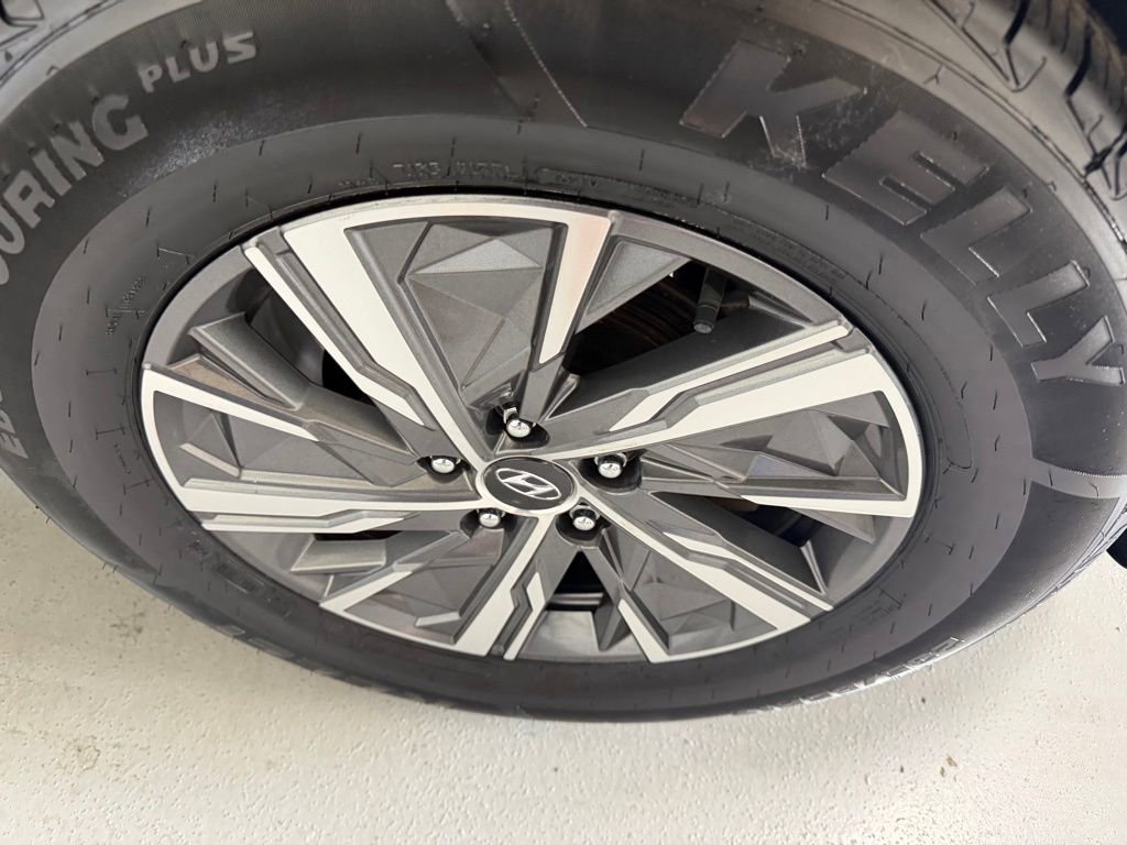 Used 2022 Hyundai Tucson Blue AWD/4WD image 11