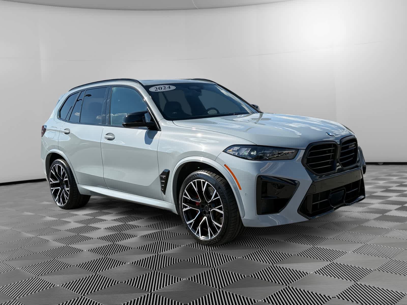 Used 2024 BMW X5 M Competition w/ Executive Package AWD/4WD image 7