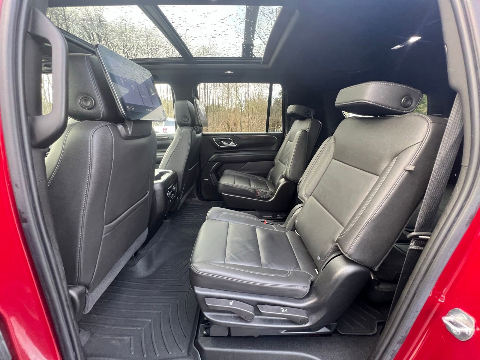 Used 2021 Chevrolet Suburban Z71 w/ Rear Media and Nav Package image 21