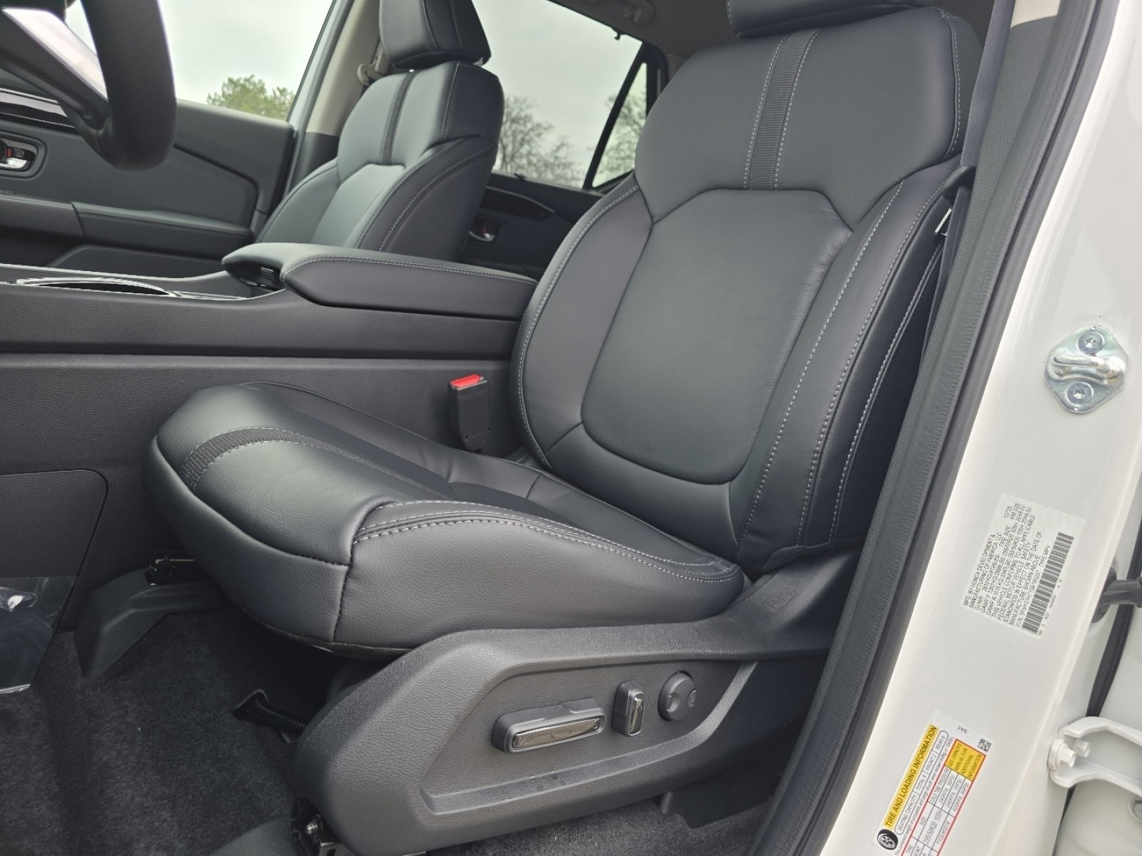 New 2025 Honda Pilot Touring image 25