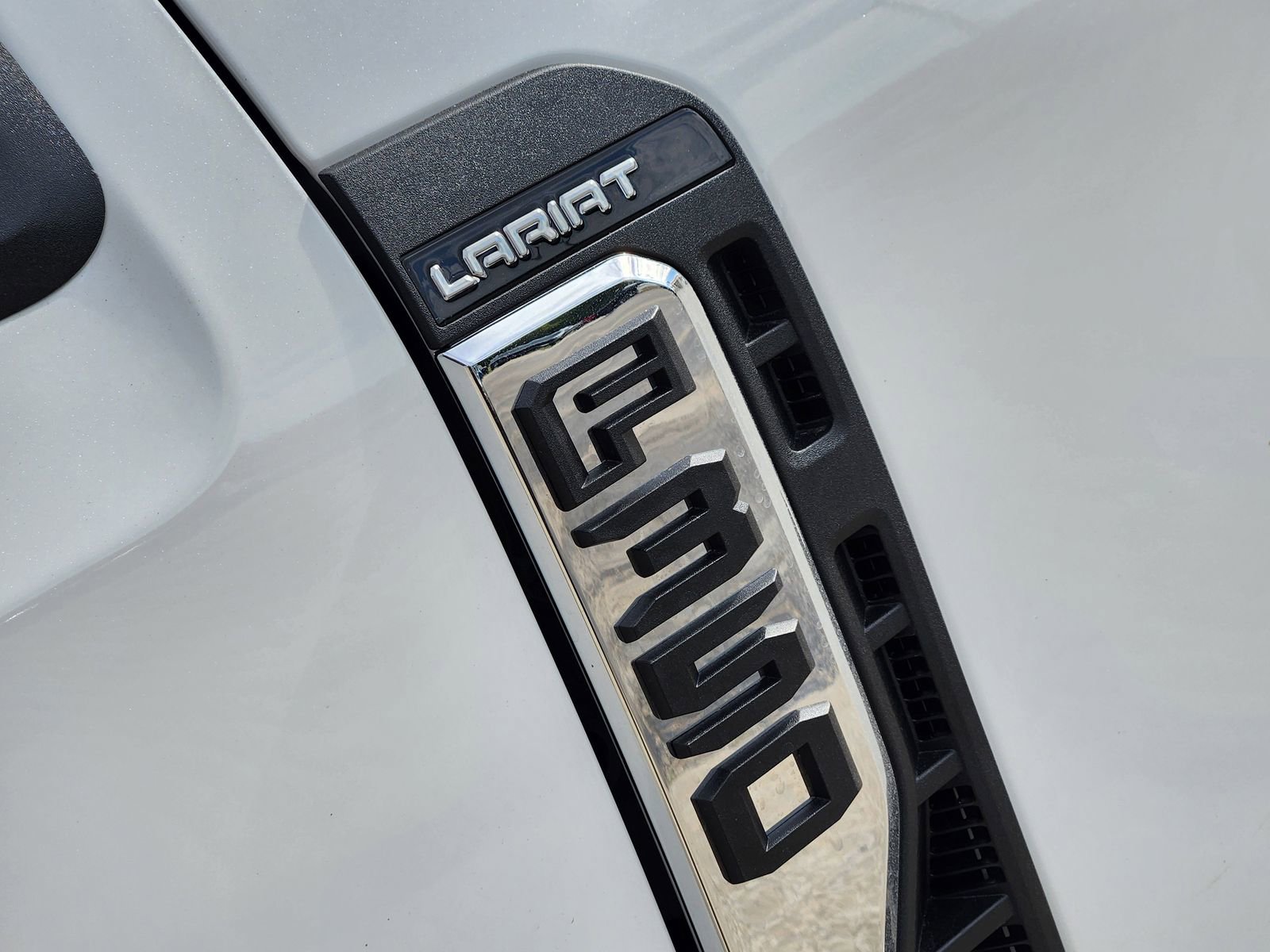New 2026 Ford F350 Lariat w/ Lariat Premium Package image 11