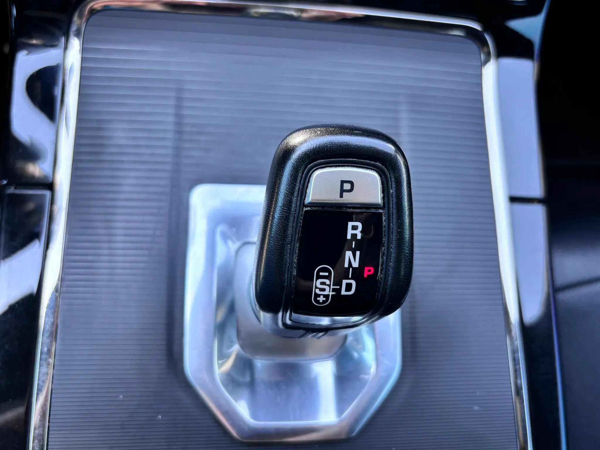 Used 2021 Land Rover Range Rover Evoque R-Dynamic S AWD/4WD image 13