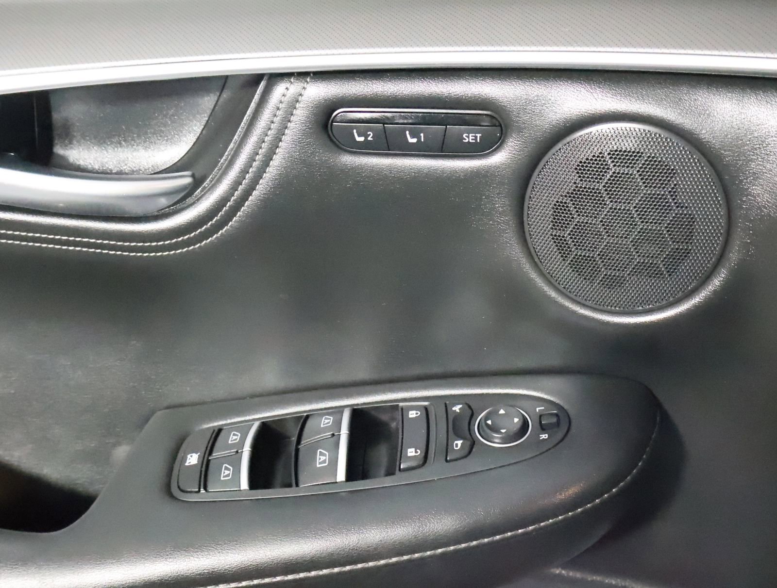 Used 2024 INFINITI QX55 Luxe image 42