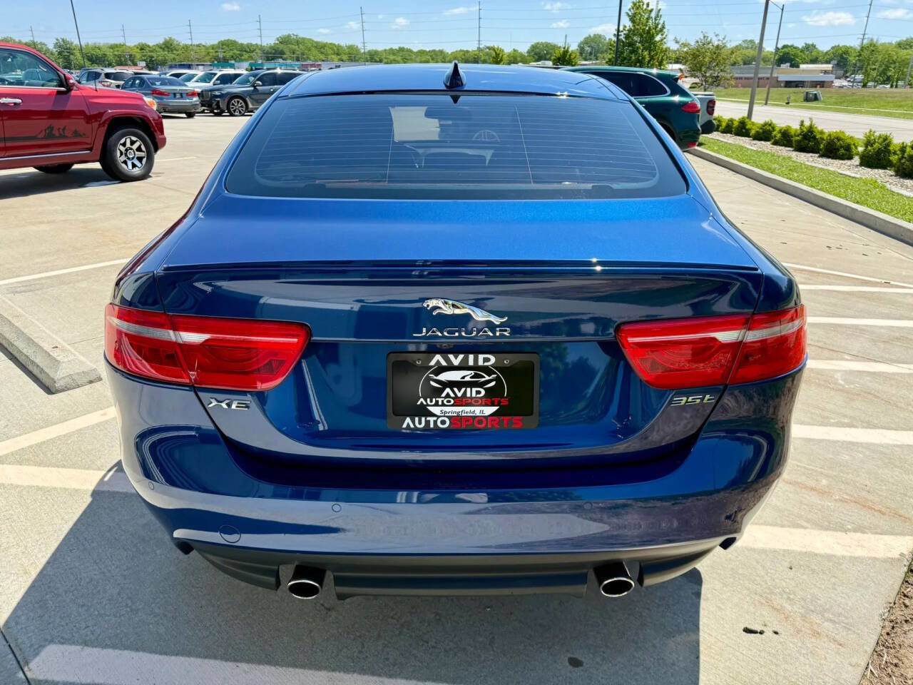 Used 2017 Jaguar XE R-Sport RWD image 7