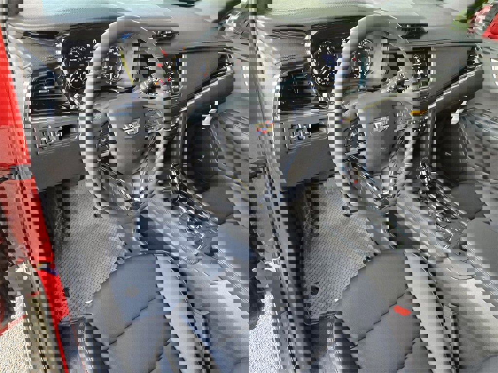 New 2025 Cadillac XT6 Luxury image 13