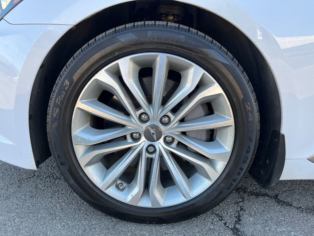 Used 2015 Hyundai Genesis 3.8 w/ Option Group 02 image 15