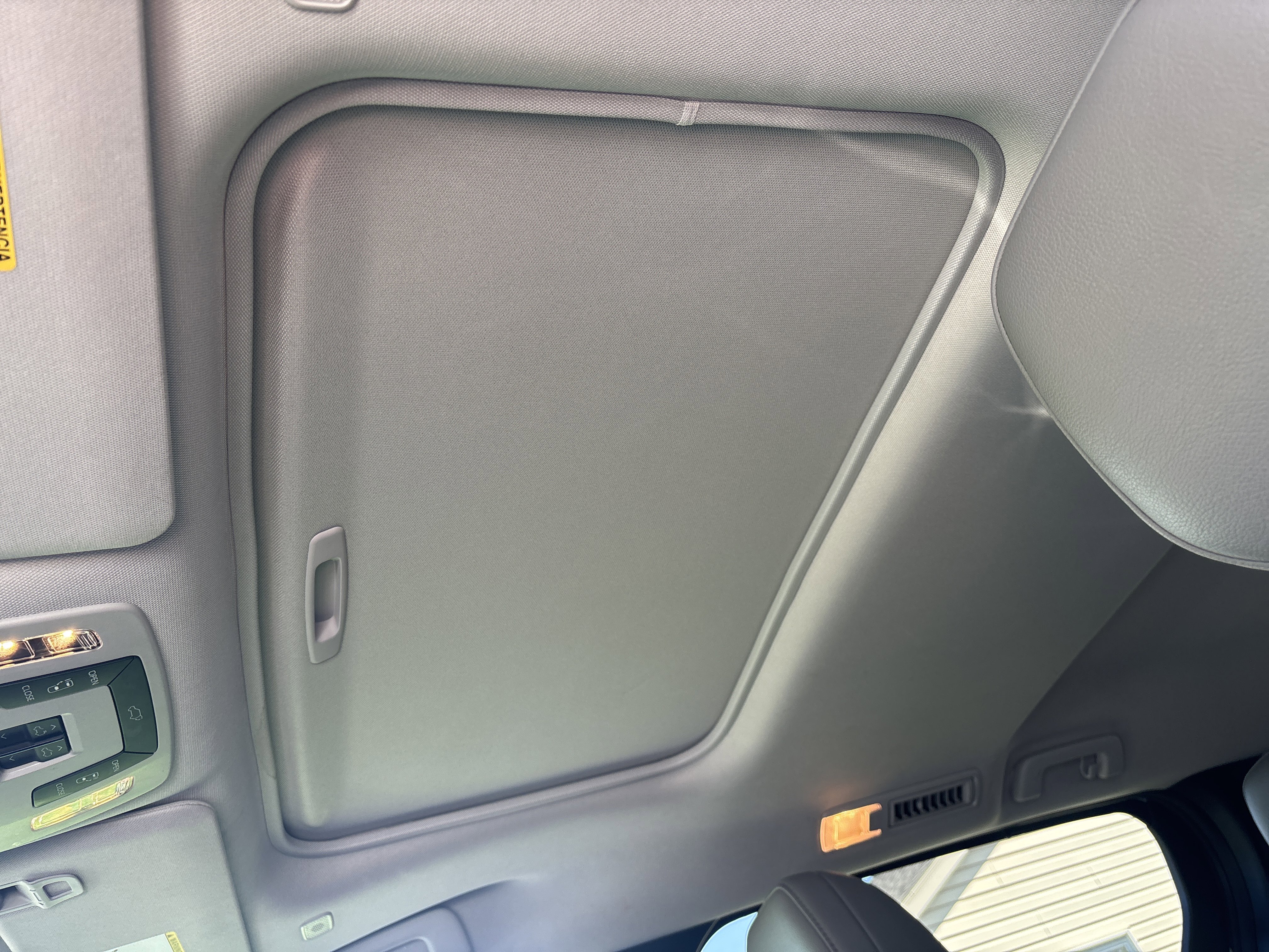 Used 2025 Toyota Sienna XLE image 30