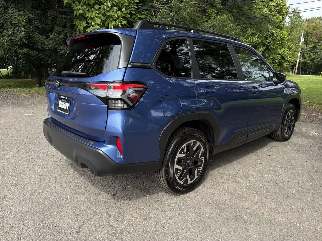 Used 2026 Subaru Forester Premium AWD/4WD image 8