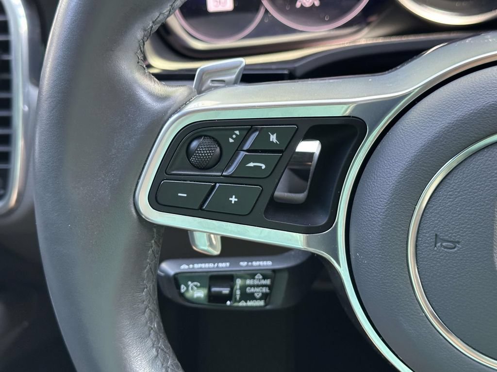 Used 2020 Porsche Cayenne AWD/4WD image 23
