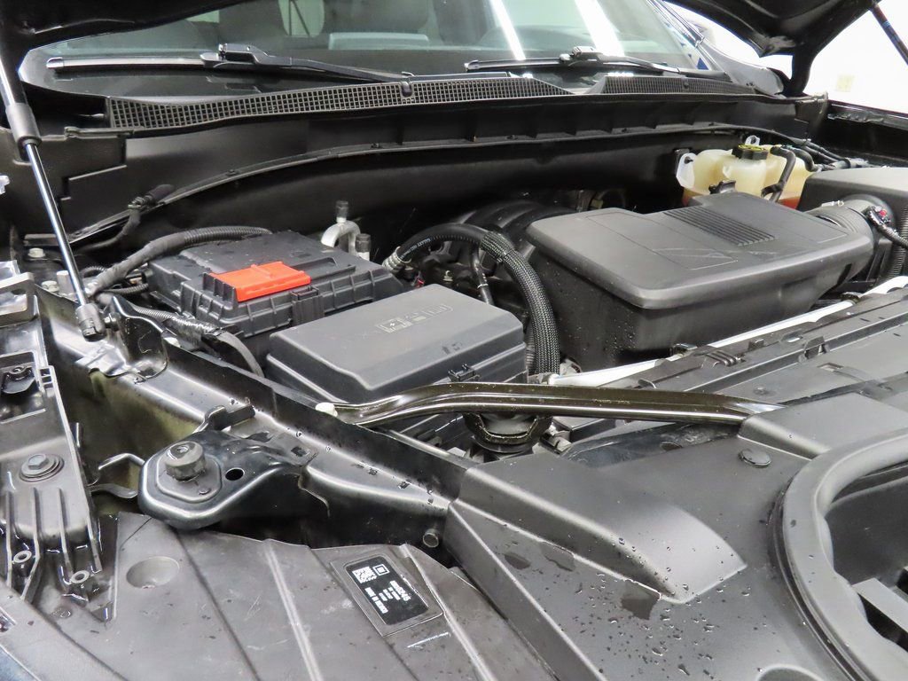 Used 2024 Chevrolet Suburban High Country AWD/4WD image 28